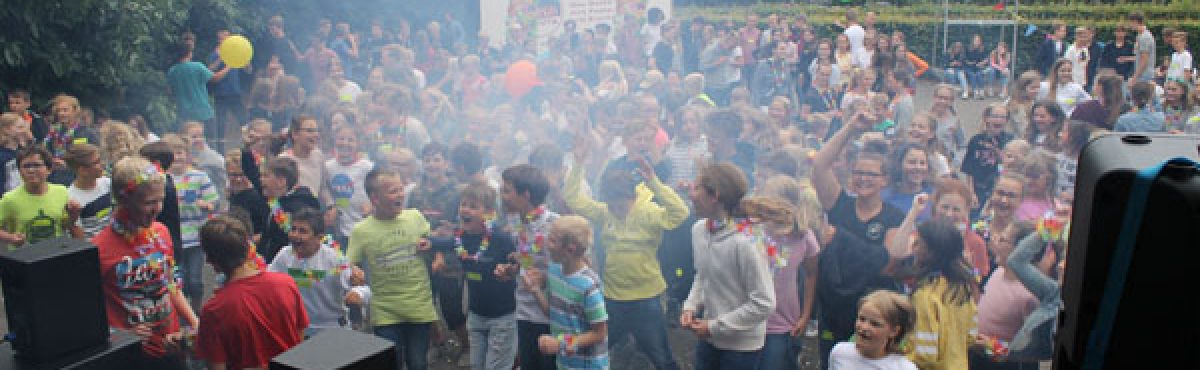 071 Schulhofparty Schulhofparty 2019