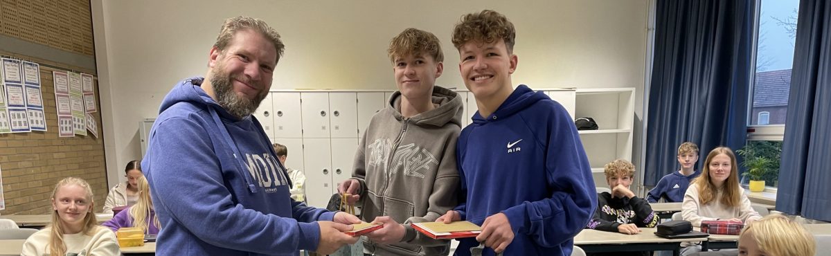 AD4B8921 4D5D 41AA AF0C 94CAA94E8565