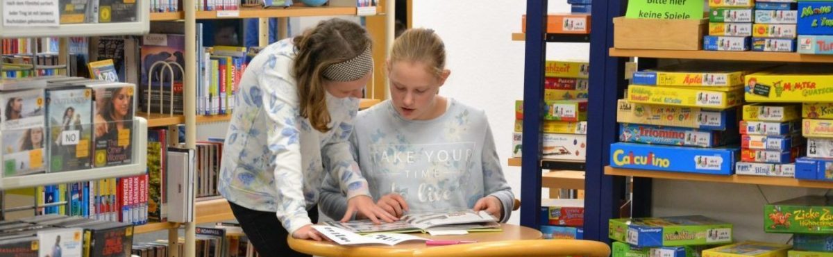 Büchereibesuch_6b_20171124_090715-